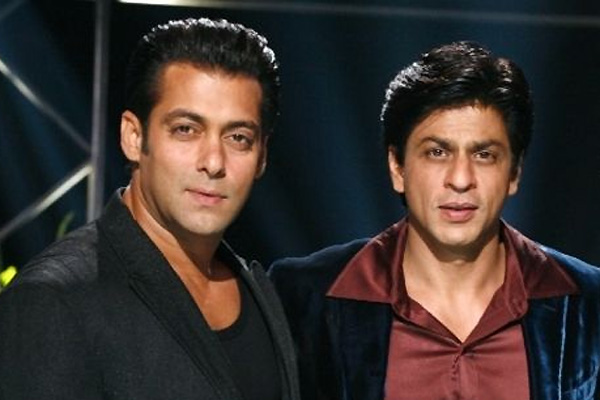 Salman congratulates Sachin, takes a dig at Shah Rukh